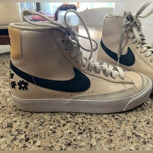 Nike Kids Blazer Mid 77 Sneakers - Tan and Black
